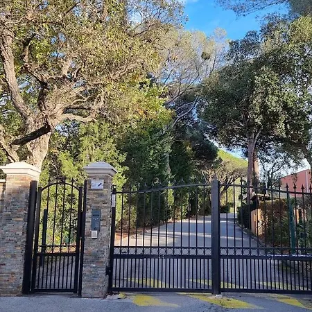Chez K&d Avec Piscine St Raphaël Apartment Saint-Raphaël